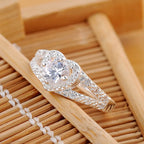Anillo Elegante de Corazón con Circonia en Plata 925