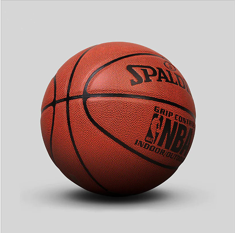 Baloncesto Spalding para juego competitivo