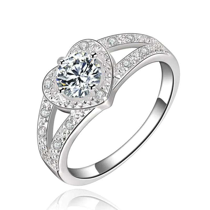 Anillo Elegante de Corazón con Circonia en Plata 925