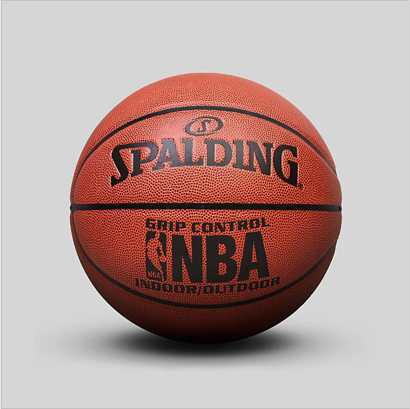 Baloncesto Spalding para juego competitivo